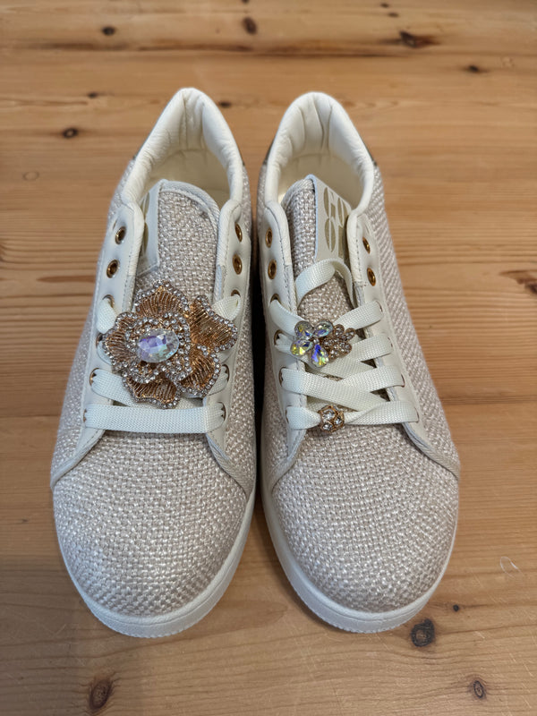 Sneaker roomwit strass bloem